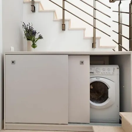 别墅 Luxurious With Modern Interior And Pool 特罗吉尔